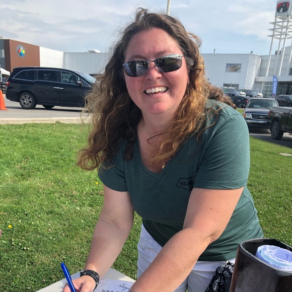 Meet your Posher, Tanya - Picture 1 of 1